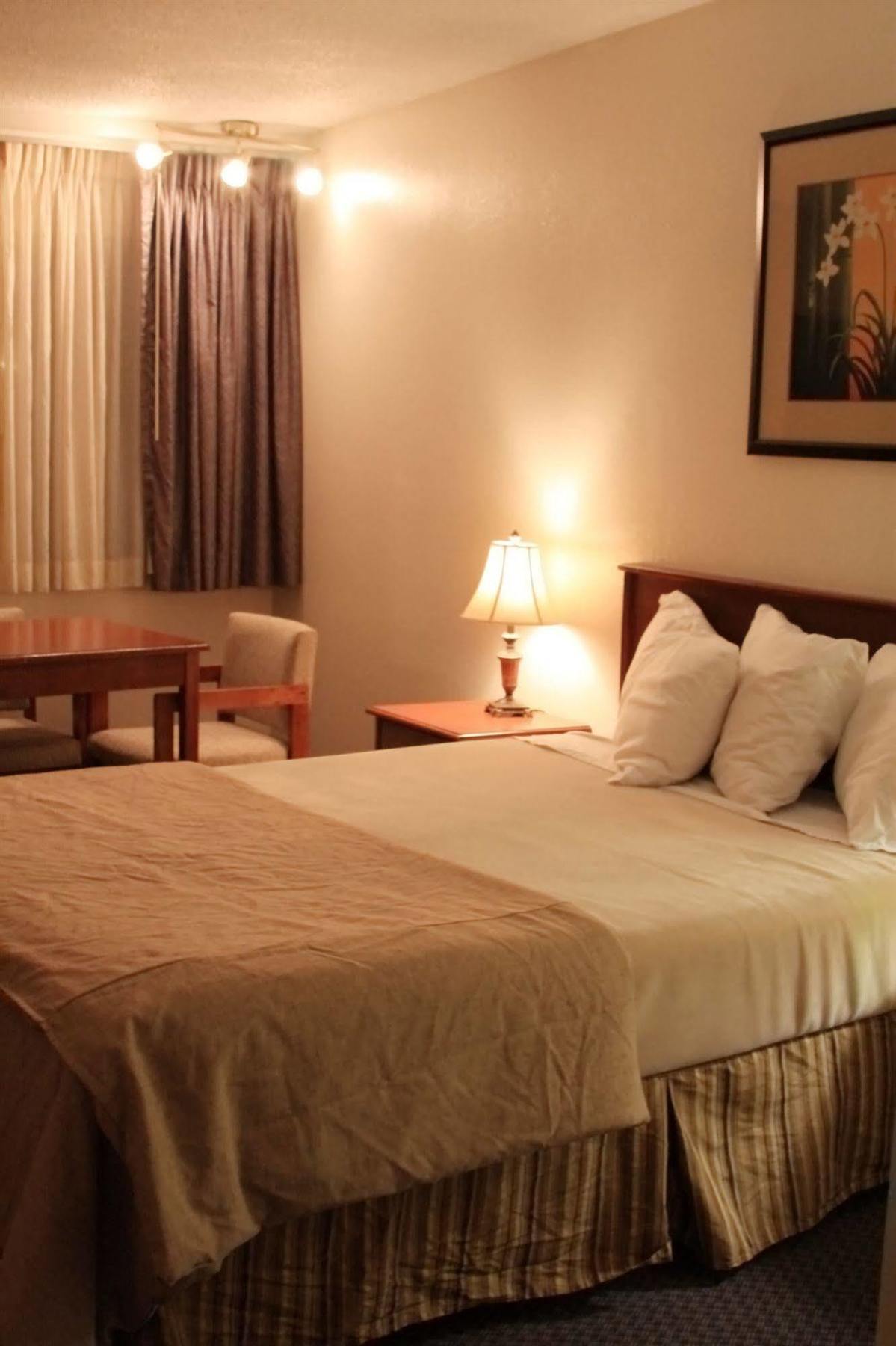 America Travel Inn Pullman Εξωτερικό φωτογραφία
